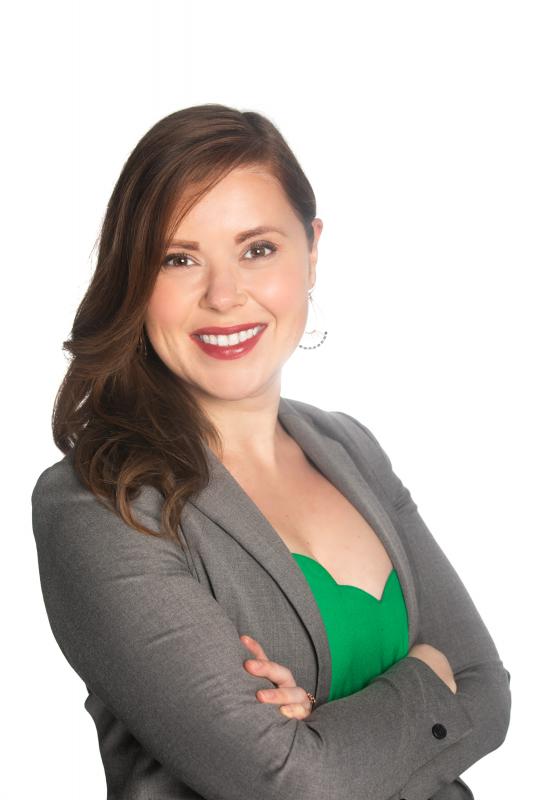 Erin Hudson Headshot