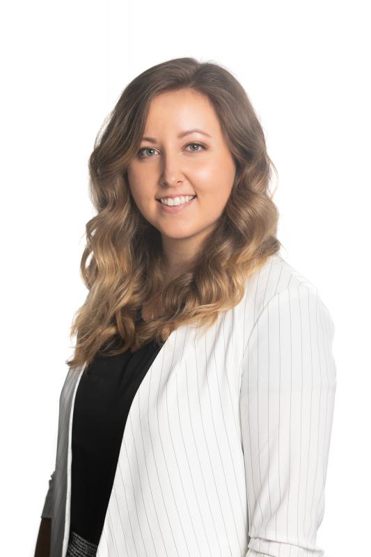 Maria Mosman Headshot